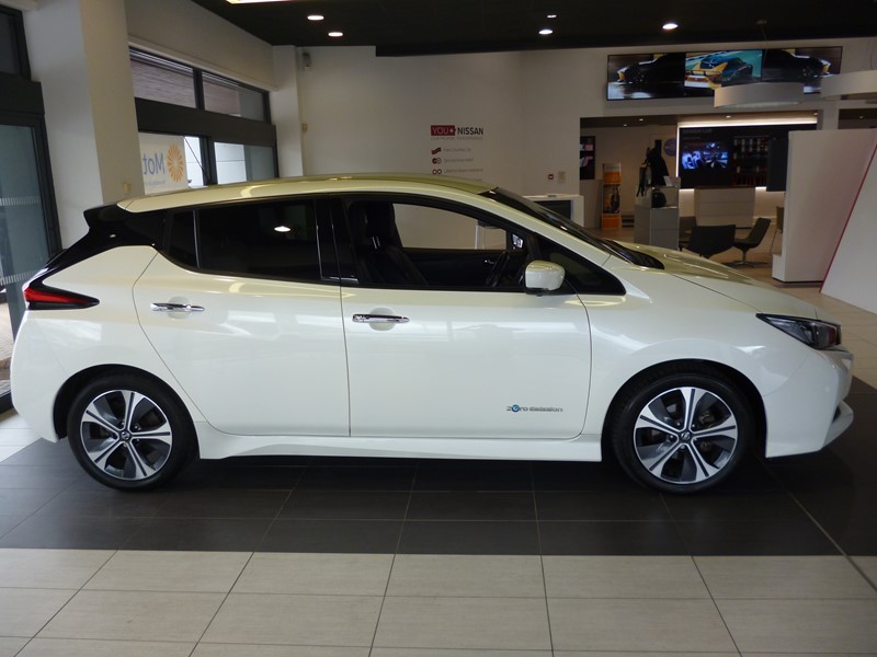 NISSAN LEAF TEKNA For Sale Thumb